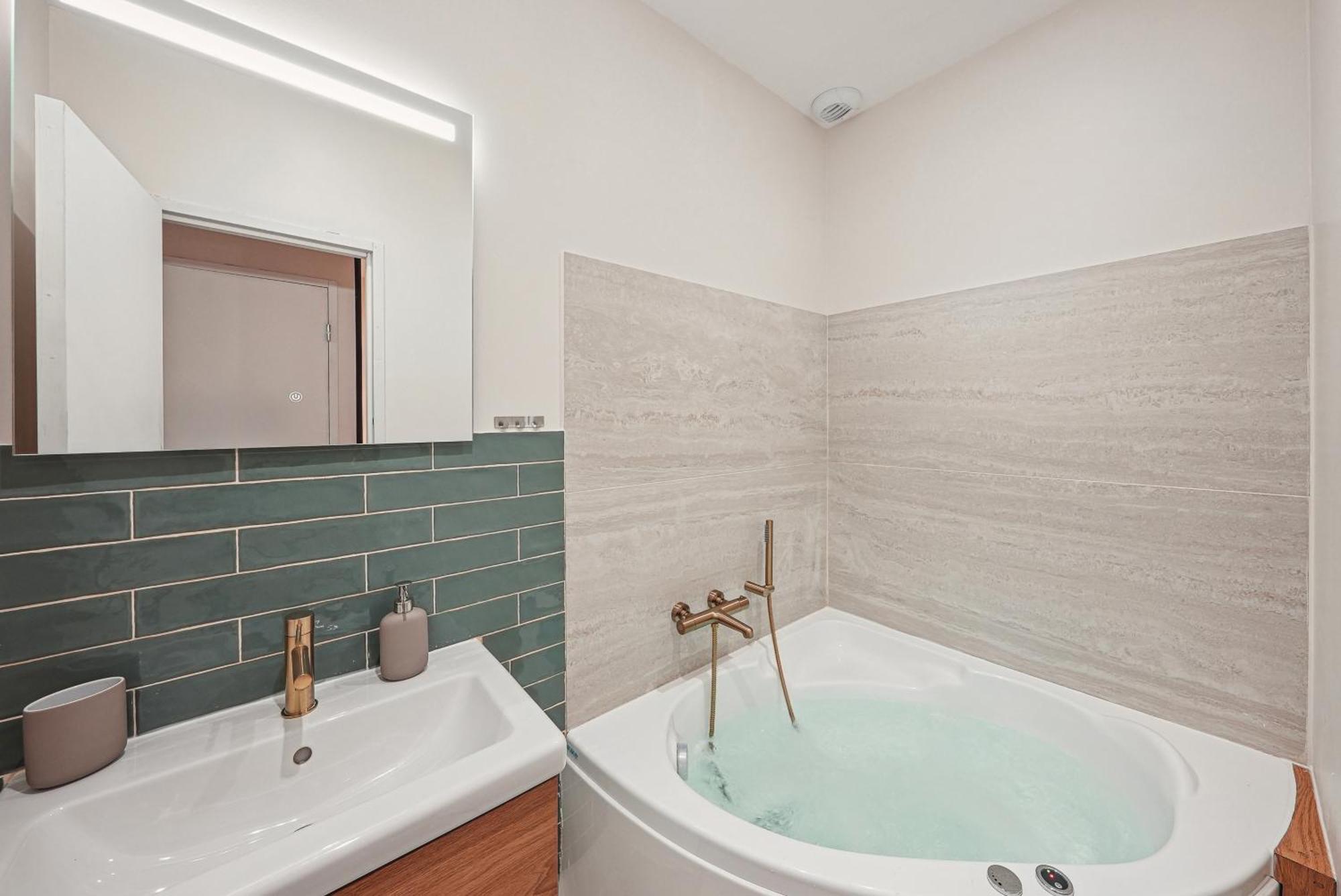 Lavie Maison Central & Hot Tub Bordeaux Exterior photo
